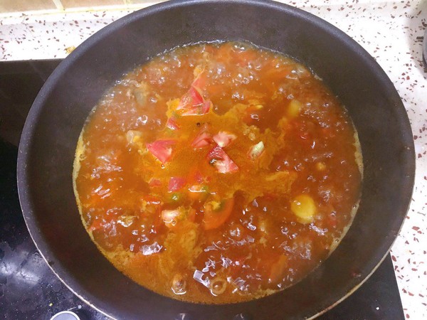 酸甜开胃的西红柿牛腩汤