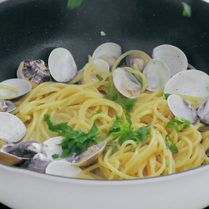 蒜香蛤蜊意大利面的详细做法